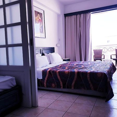 Sea Base Holiday Apartments Klorakas Bagian luar foto